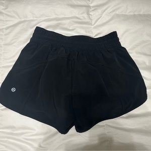 Lululemon track that mid-rise 4” shorts